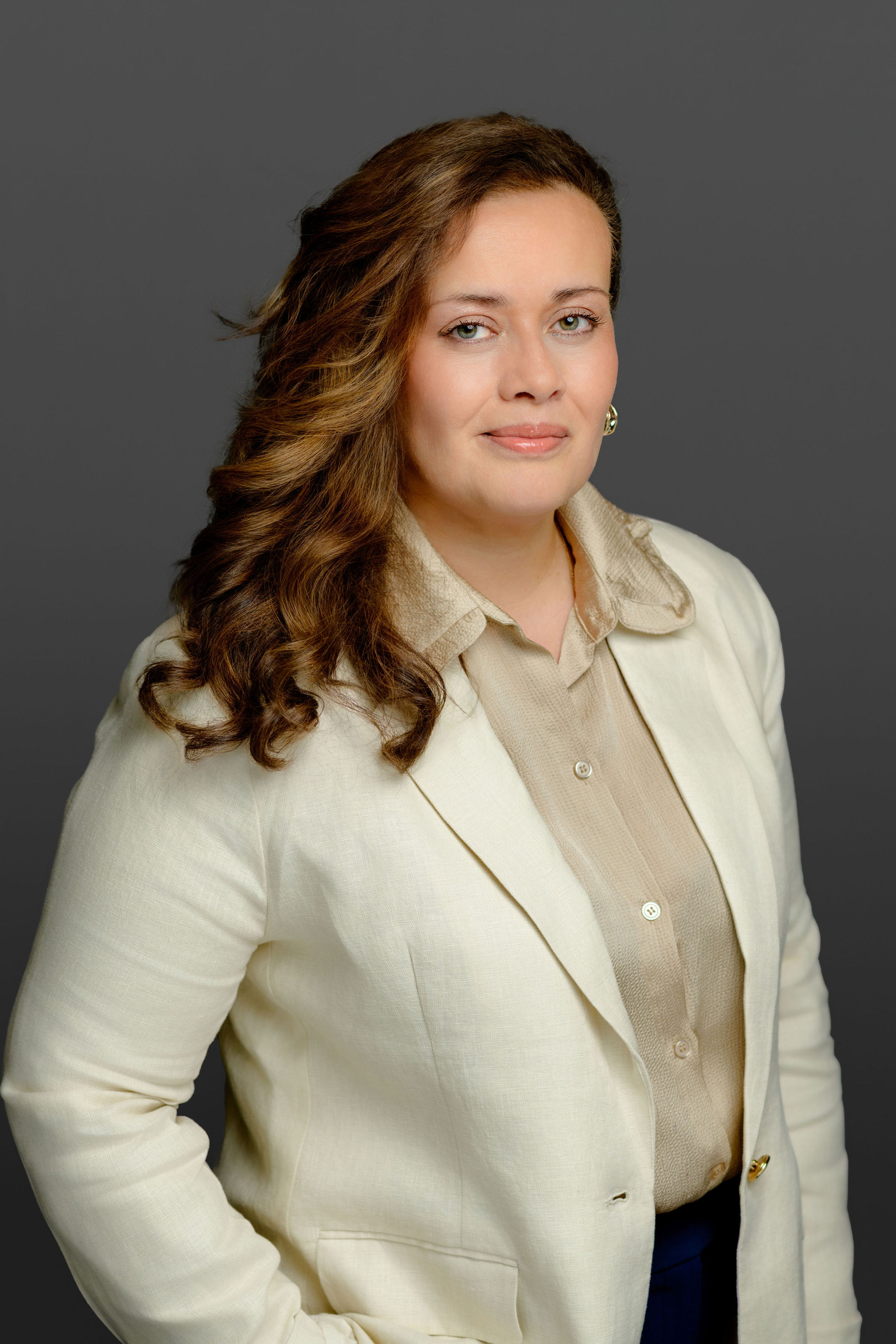 headshot of Alicia-Altamirano