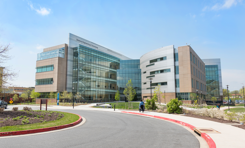 Photo of SET Building from street