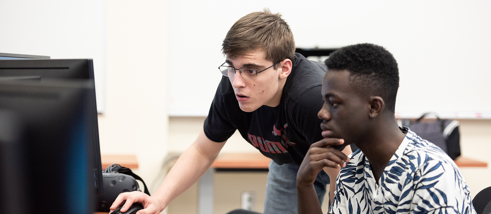 Students getting started at HCC.