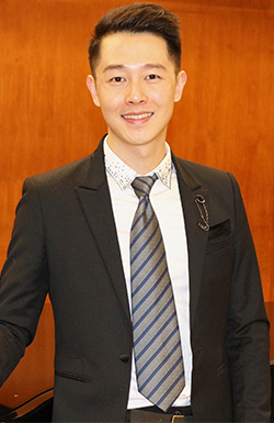 Headshot of Liagjun Shi