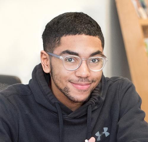 headshot of Darien Hundley